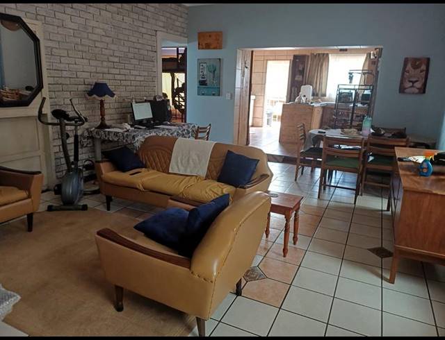 3 BEDROOM HOUSE FOR SALE IN BOKSBURG WEST